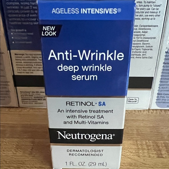 Neutrogena Ageless Intensives Anti-Wrinkle Serum Blue 1 fl oz
NIB ONLY 1 LEFT!! - Picture 5 of 9